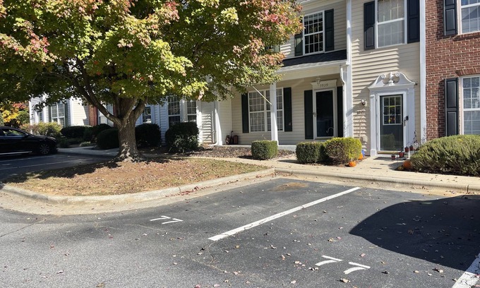 Deep River Apartment | Unit 1, 2 & 3: Stunning Rooms!n