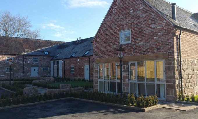 Forsbrook Cottage | Unit 1 Dove Farm Barns