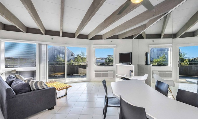 Napeague Apartment | Unit 1022 - Ocean Colony Beach and Tennis Club
