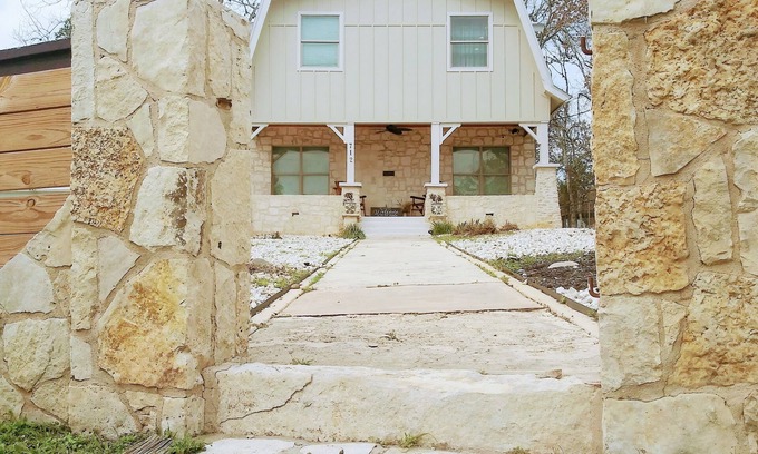 Boerne House | UNIT#3 Boerne River House