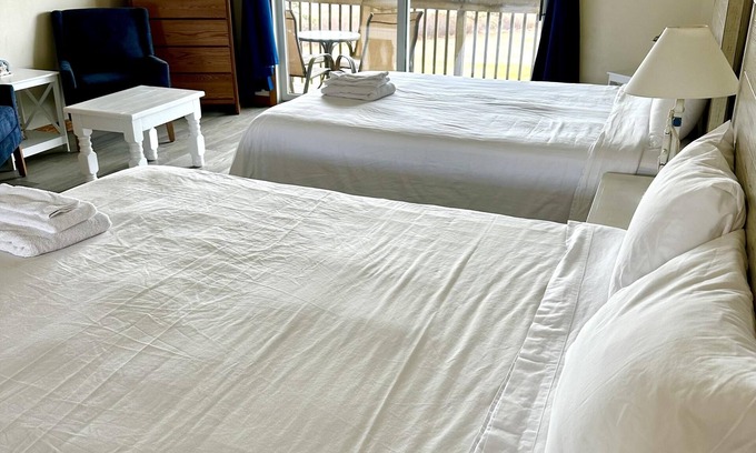 North Truro Condo | Unit #44 - 2nd Floor Deluxe Studio with A/C
