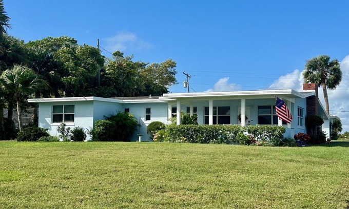 Fort Pierce House | Unit A River House - Welcome to Paradise in Fort Pierce