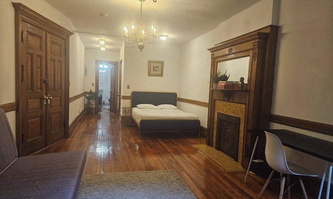 Harlem Apartment | Unit with a private bathroom in beautiful brownstone