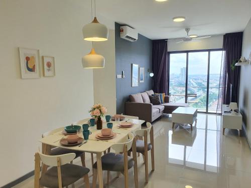 Kuala Lumpur Apartment | United Point Residence 6 pax Near Mont Kiara Desa Park Kepong