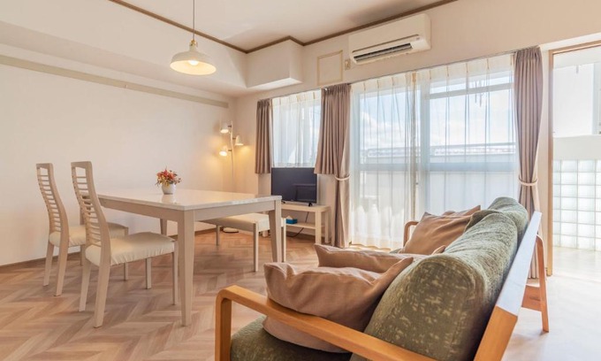 Minato Apartment | Universal Bay Condominium