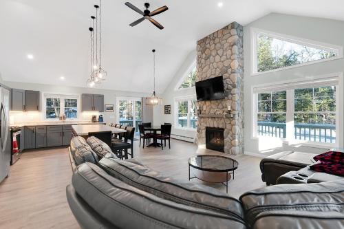 West Bridgton House | Unwind at Our Beautiful Sanctuary - Scenic Views home