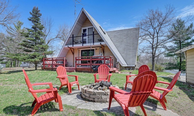 Friendship House | Unwind & Play: A-Frame Family Gem in Friendship!