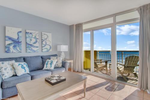 Atlantic Beach Apartment | Updated 1 BR Oceanfront Condo in Baywatch!