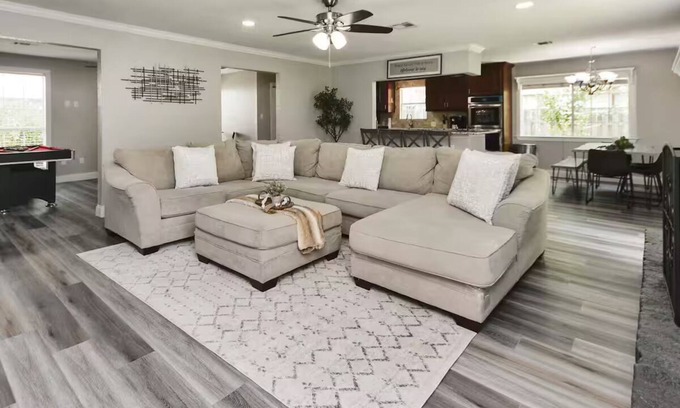 Conroe House | Updated 4-BR Family Retreat + Big Yard in Quiet Conroe Neighborhood