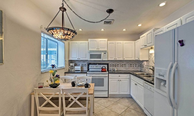 Venice Apartment | Updated Apartment Walking Distance to Venice Beach