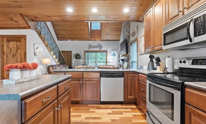 Chickamauga Lake House | Updated Cabin - Hiwassee Highlife
