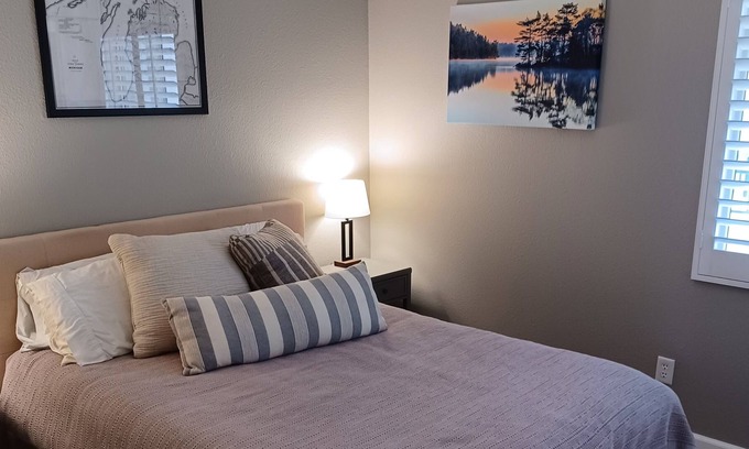 Mission Valley Condo | Updated & Convenient Mission Valley Condo