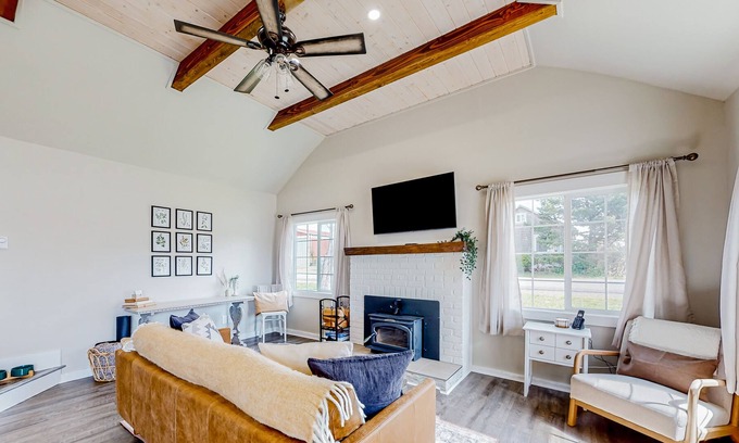Ocean Park House | Updated, dog-friendly home with hot tub, firepit & yard - 5 blocks to beach