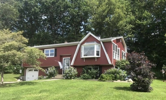 Haversham House | Updated family house in a quaint neighborhood (peloton)