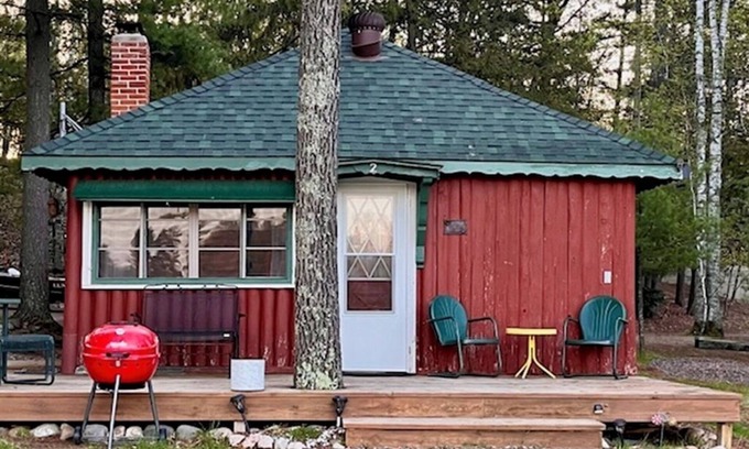 Boulder Junction Cabin | Updated fishing cabin, nature, white deer, peacefulness - a very special place.n