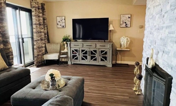 Sugar Mountain Condo | ❤️ Updated Grandfather Mountain View 2bd 2 bth Condo at SugarTop Resort Top Floor