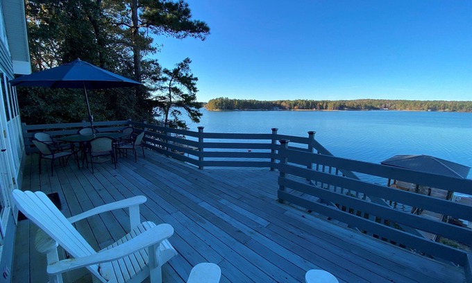 Coosa County House | Updated Home on Lake Martin providing Big Water Views near Parker Creek