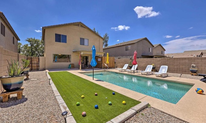 Maricopa House | Updated Maricopa Retreat Less Than 2 Miles to Golf!