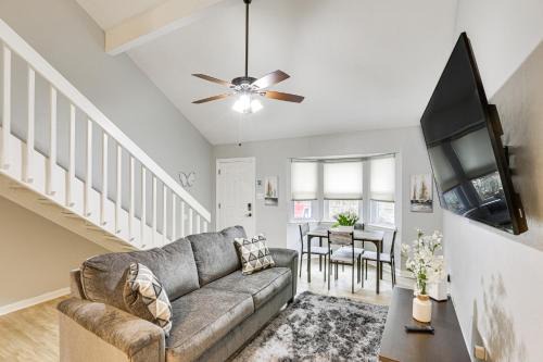 Tallahassee House | Updated Tallahassee Townhome 3 Mi to Downtown!