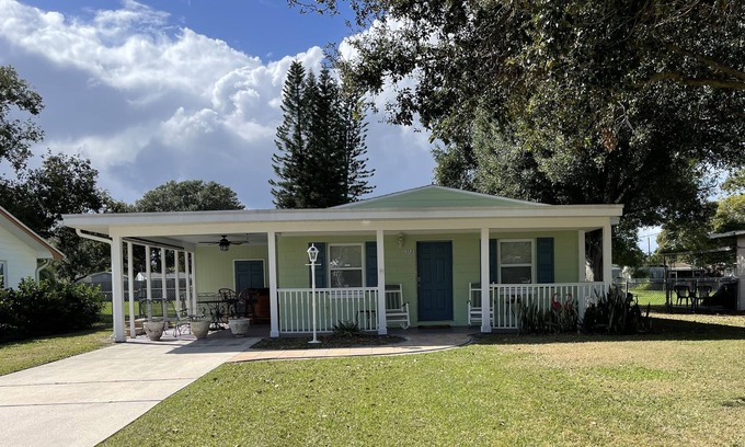 St. Cloud House | Upgraded, fully equipped 3 bedroom private home. Quiet location - near