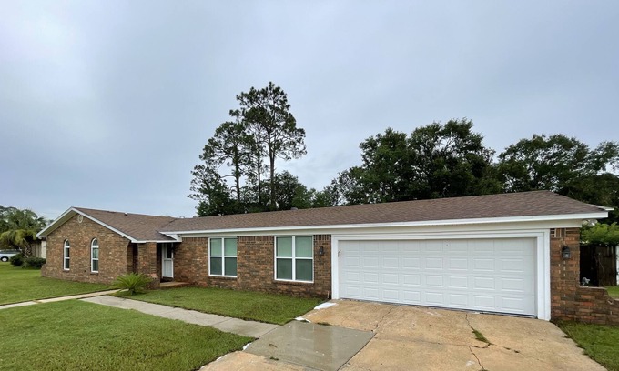 Myrtle Grove House | Upgraded Open Floor Plan Home Near NAS Pensacola