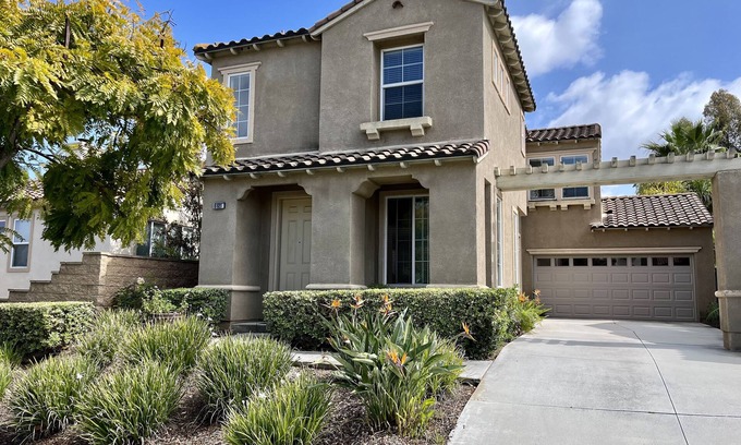 North City House | Upscale Beautiful Home in Prime Location Near all! Carmel Valley/RSF/Del Mar