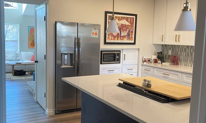 Cherry Creek Condo | Upscale remodel in walkable Cherry Creek