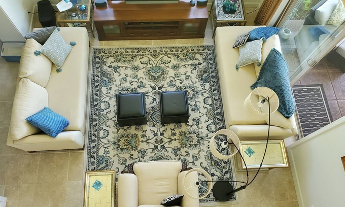 Kulalani House | Upscale Retreat in Paradise a "Stones Throw" from the Pools & Spas
