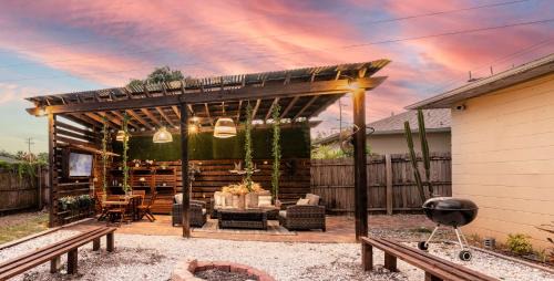 East Ybor House | Upscale Ybor House with Outdoor Living Space