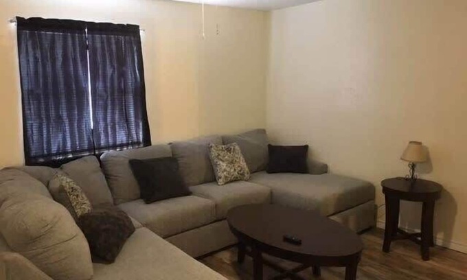 Lawton Apartment | Upstairs 1-Bedroom Apartment Near Fort Sill!