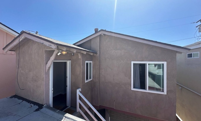Corona del Mar House | Upstairs Beach Bungalow | Block to Beach