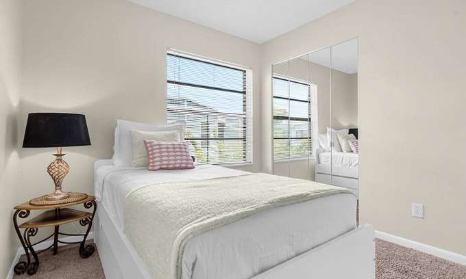 Ventura Apartment | Upstay - Family Condo at Ventura Golf Country Club