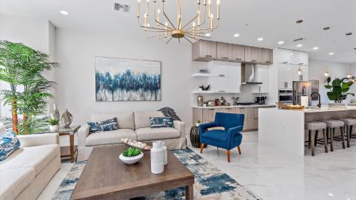Downtown House | Uptown Luxury on Audubon