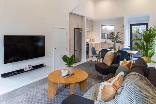 Christchurch City Centre Apartment | Urban Comfort on Durham St, Walk Everywhere!