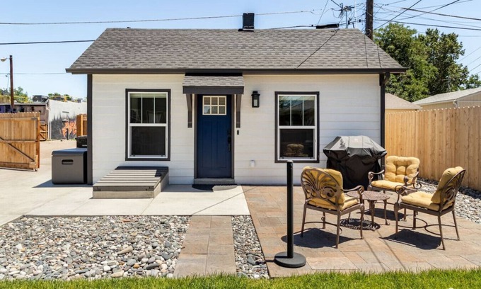 Globeville House | Urban Cottage in Denver’s RiNo District