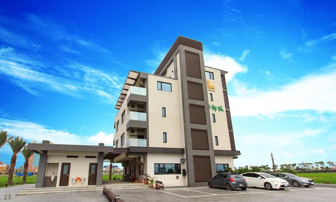 Luodong Bed & Breakfast | Urban Oasis Inn
