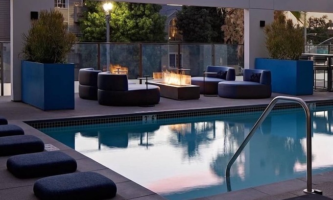 Willmore Apartment | Urban Oasis Luxury Getaway Downtown Long Beach - 2 bed 2 bath
