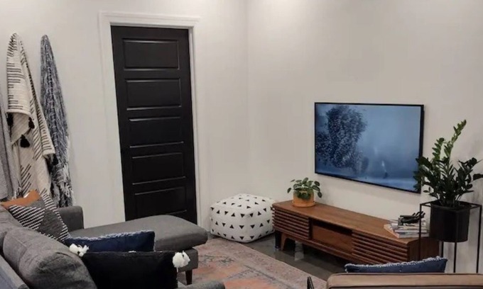 Conway House | Urban Oasis
