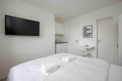 Sihlfeld Apartment | Urban Oasis with Queen Bed and View BE-22