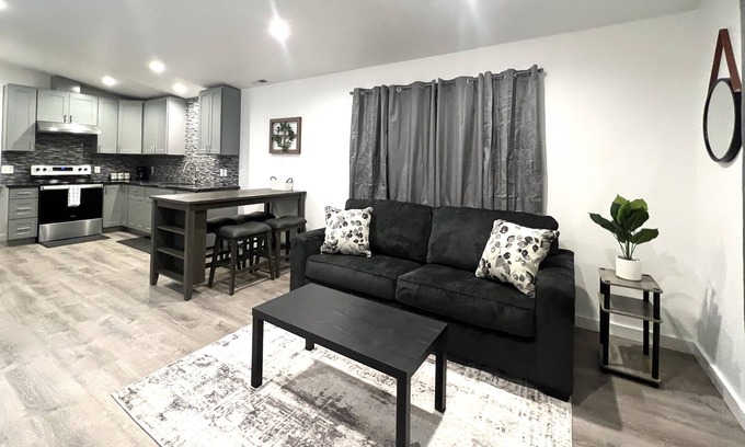 North Bend House | Urban Retreat W/ Designated Work Space