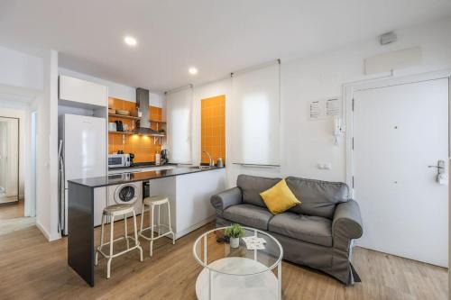 Bellas Vistas Apartment | Urban Tranquility in Madrid - Just relax & enjoy