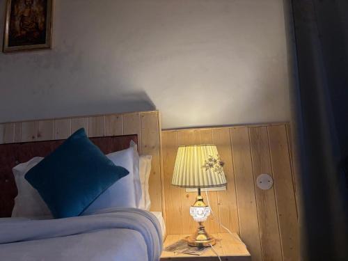 Kasauli House | Urban wave 2Bed rooms by Vanasthali