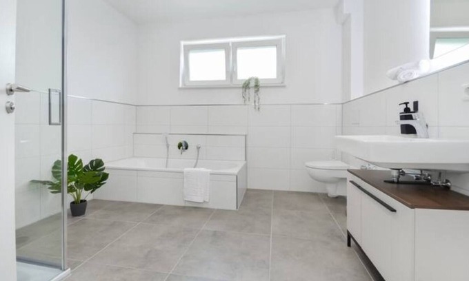 Steinhagen Apartment | Urbanes Loftparadies Küche - Wifi - TV