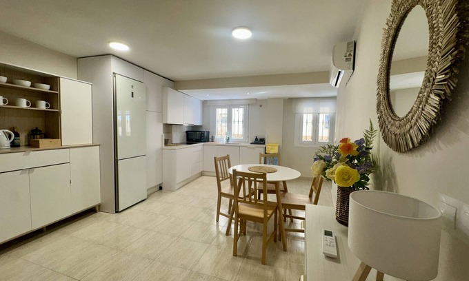 La Caleta Apartment | Urbe10 Pries Suites 1 Bedroom Apartment