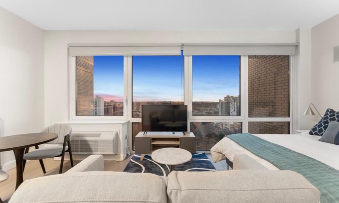 Queens Apartment | Queens Studio Jewel Luxury and Comfort Combined
