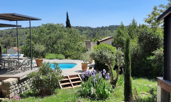 Uzes Villa | Uzès on foot. house for 6 persons in a green setting with breathtaking views!
