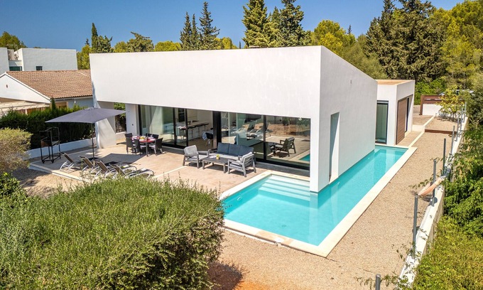 Alcudia Villa | V. Ca Na Rosa With Private Pool