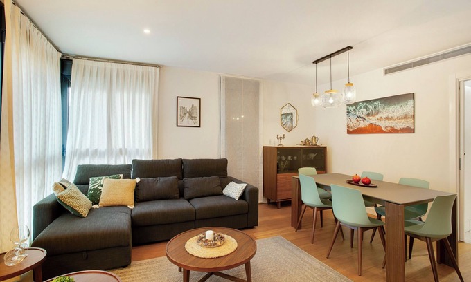 Las Palmas de Gran Canaria Apartment | Vacation Apartment 'La Fontanilla' with Wi-Fi and Air Conditioning
