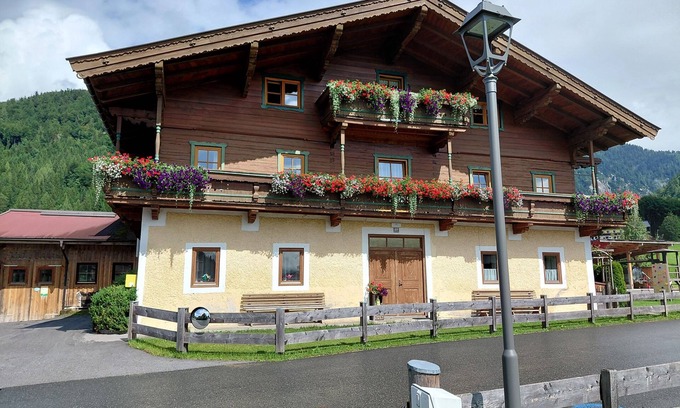 St. Ulrich Am Pillersee Apartment | Vacation apartment "Bio Bauernhof Geisl" Families are very welcome