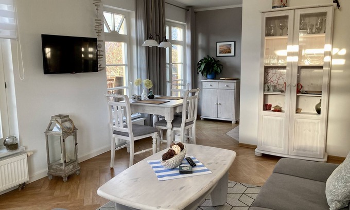 Ostseebad Ahrenshoop Apartment | Vacation apartment in the Baltischer Hof, in the town center, only 3 minutes walk to the beach